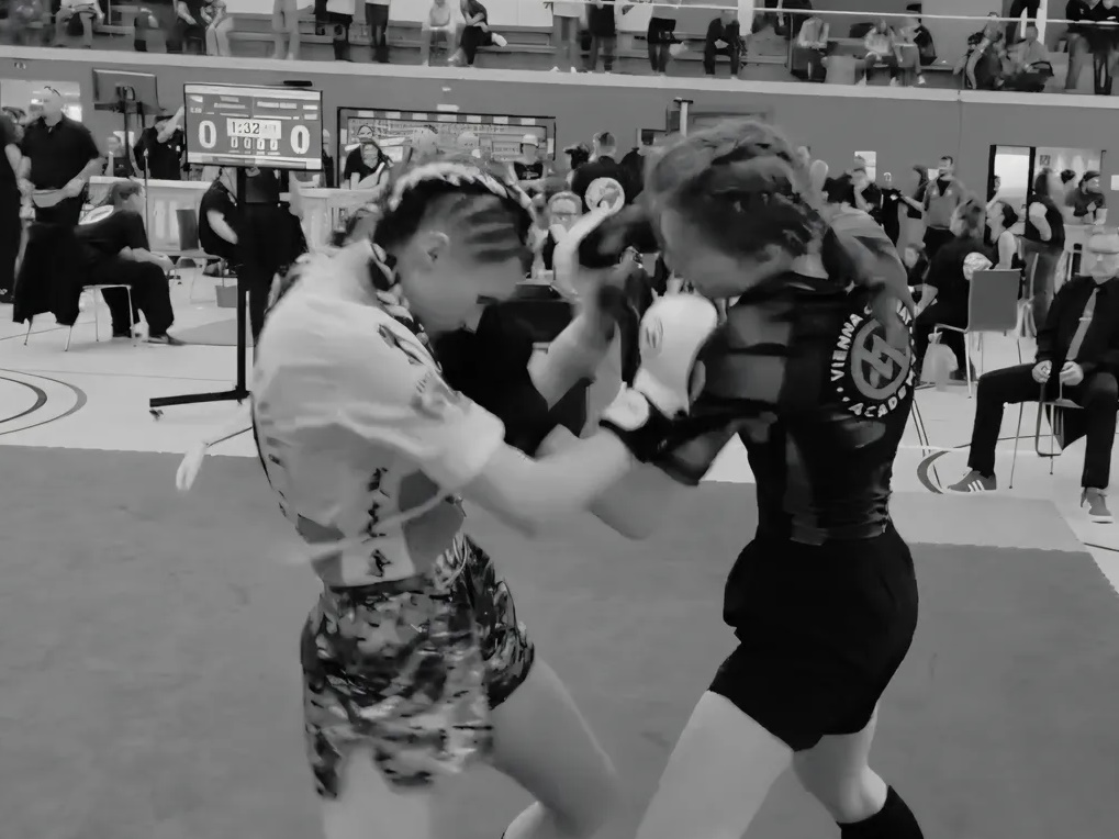 Paulina beim Kickboxen